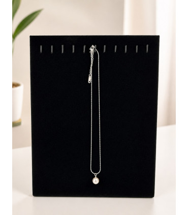 Expositor terciopelo negro collares